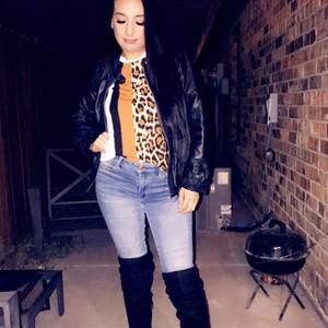 Meet your Posher, Mandy